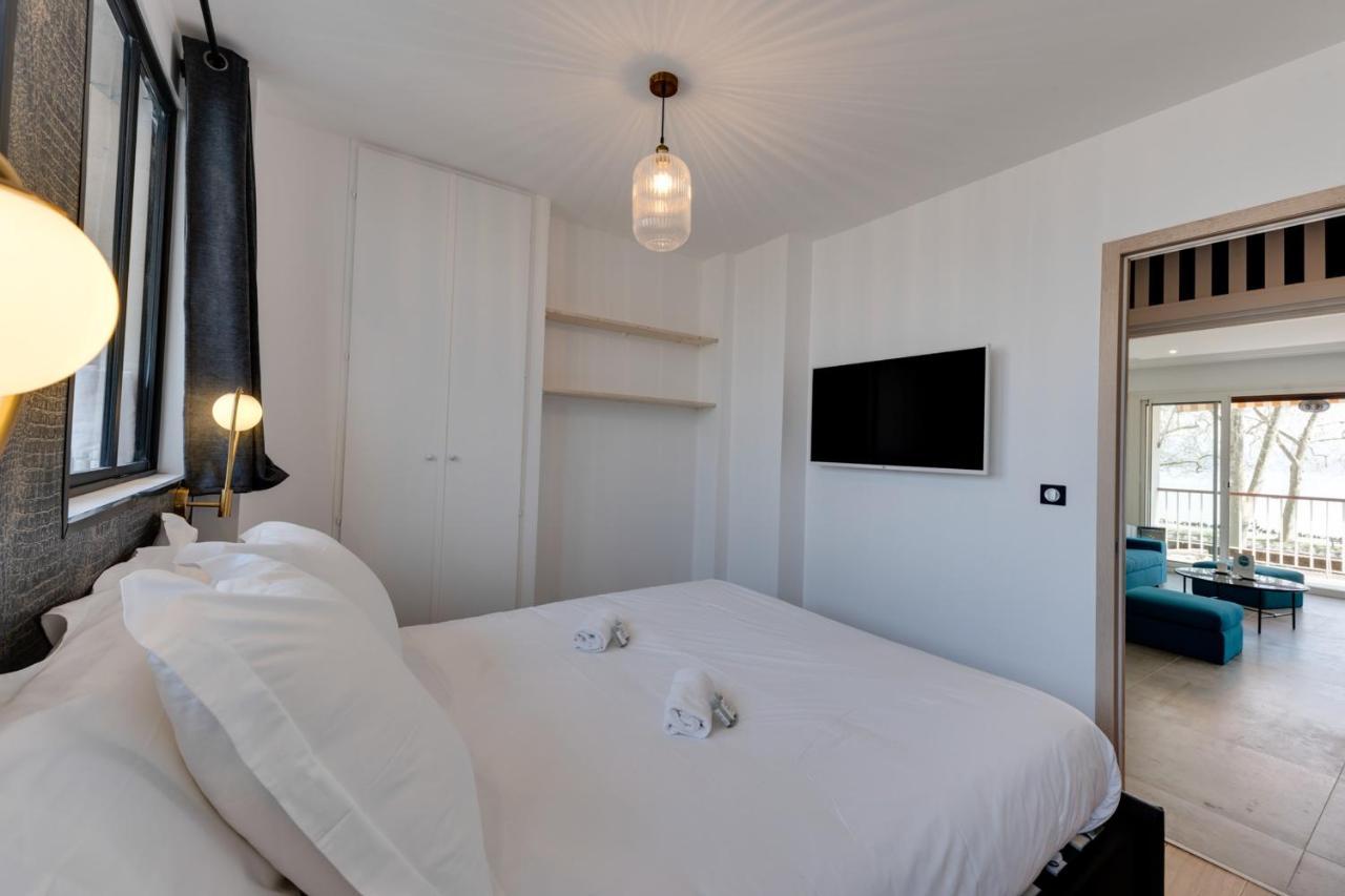 Swan Lake - Design Apartment Facing Lake Annecy Exterior foto